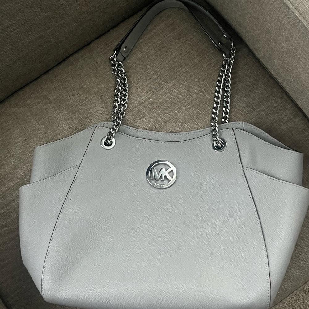 Michael Kors EUC Bag